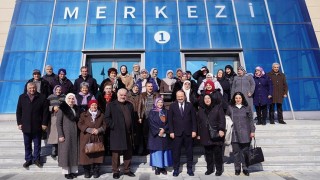 ETÜde 60+ Tazelenme Üniversitesi Öğrencileri ders başı yaptı