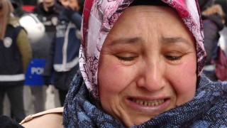 Eylemlere katılan Bitlisli anne: Evladımın ölüm haberini gönderdiler