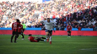 Fenerbahçe, Türkiye Kupasında 3te 3 yaparak çeyrek finale yükseldi
