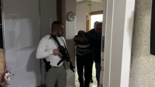 FETÖden 12 yıl 6 ay hapis cezasıyla aranıyordu...Firari astsubay sahte kimlikle yakalandı