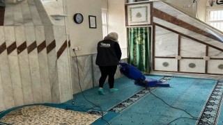 Germencikte camilerde temizlik çalışması gerçekleştirildi
