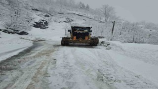 Giresunda 432 köy yolu ulaşıma kapandı