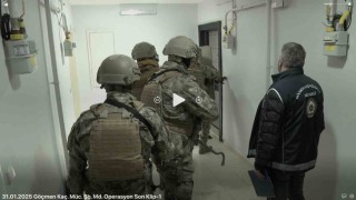 Göçmen kaçakçılığı için bot üreten çeteye operasyon: 18 gözaltı