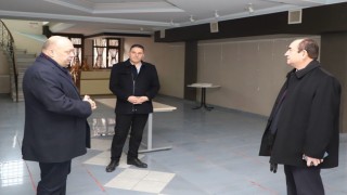 Gönen Belediyesi konferans salonu yenileniyor