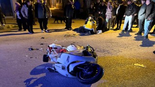 Gönende kaza: Motosiklet sürücüsü yaralandı, otomobil sürücüsü kaçtı