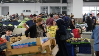 Güven endeksi perakende ticaret sektöründe arttı