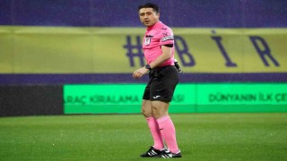 Hakem Raşit Yorgancılardan, dili boğazına kaçan futbolcuya hayati müdahale!