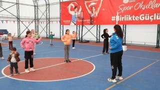 Hatay Büyükşehir Belediyesi’nden Çocuklara Ücretsiz Spor Kursları