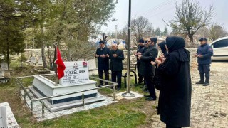 Hisarcıkta şehit asker Arık, mezarı başında anıldı