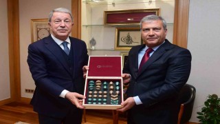 Hulusi Akardan Anadolu Üniversitesine ziyaret