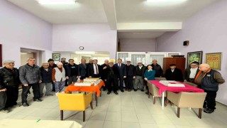 Huzurevi sakinleriyle bir araya geldi