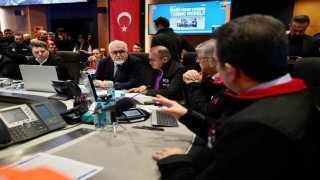 İBB Başkanı Ekrem İmamoğlunda kar uyarısı: Mümkün olduğu kadar evinizden çıkmayın, toplu taşıma araçlarını kullanın