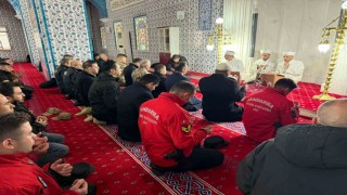 Iğdırda depremde hayatını kaybedenler için mevlit okundu