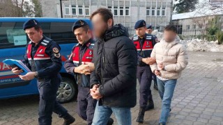 İkiz kardeşler, 170 bin 755 adet uyuşturucu hapla yakalandı