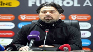 İlhan Palut: 3 puan önemli ama hala rahat değiliz