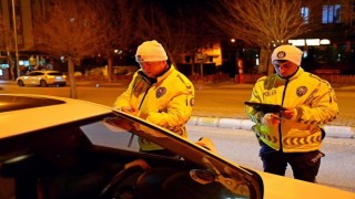 Ispartada güven ve huzur denetiminde binlerce kişi ile araç sorgulandı