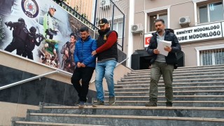 İstanbulda evlerden kontak anahtarı çalan hırsız kamerada