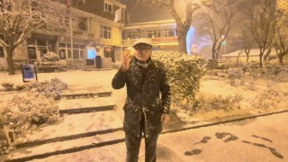 İstanbulda kar yağışı gece saatlerinde etkisini devam ettirdi