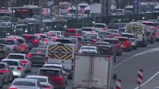 İstanbulda trafik yoğunluğu yüzde 83e çıktı
