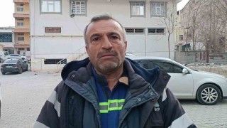 İtfaiye aracının uzunluğu yetersiz kaldı, yangında asansörlü nakliye aracı vatandaşları kurtardı