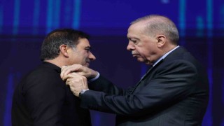 İYİ Partiden istifa eden Konya Milletvekili Ünal Karaman, AK Partiye katıldı.