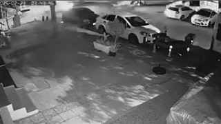 İzmirde 2 kişinin öldüğü feci kaza kamerada