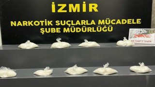 İzmirde 4 kilonun üzerinde metamfetamin ele geçirildi
