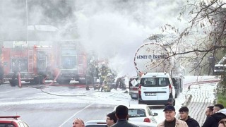İzmirde bitkisel yağ yüklü tanker alev aldı