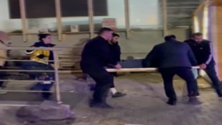 İzmirde silahlı ve bıçaklı pazar esnafı kavgası: 6 yaralı