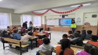Jandarma ekipleri, öğrencilere trafik eğitimi verdi