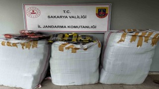 Jandarma, yol kontrolünde sahte 1 buçuk milyonluk takım forması ele geçirdi