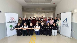 Kadınlar meslekleri ile daha güçlü programı tamamlandı