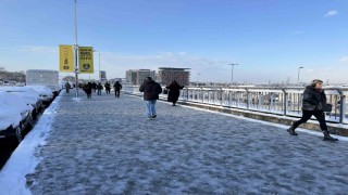 Kağıthane beyaz örtüyle kaplandı