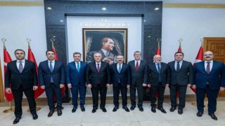 Kamu Başdenetçisi Akarca, Vali Aksoyu ziyaret etti