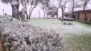 Kar yağışı Silivride etkisini gösterdi: Vatandaşlar park ve sokaklara inerek hatıra fotoğrafı çekildi