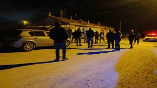 Kardeşi tarafından bıçaklanan kadın ağır yaralandı