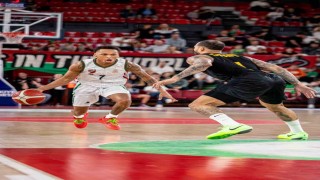 Karşıyakadan ayrılan Russell, Tayvana gitti