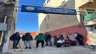 Karsta 5 düzensiz göçmen yakalandı