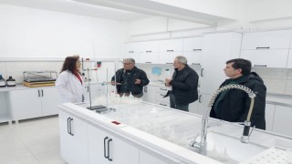 Karsta muhtarlara toprak analizi bilgilendirmesi yapıldı