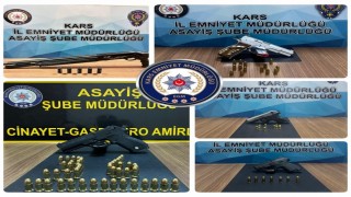 Karsta silah ve mühimmat ele geçirildi