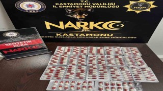 Uyuşturucu Operasyonunda 236 Sentetik Ecza Hap Ele Geçirild