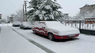 Kavakta kar kalınlığı 30 santimetreye ulaştı