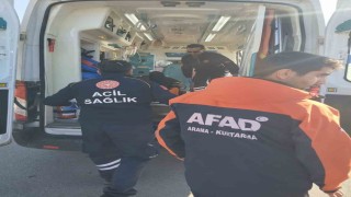 Kayalıklarda mahsur kalan balıkçı AFAD ekiplerince kurtarıldı