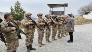 Kaymakam Başar, üs bölgelerde güvenlik korucularıyla bir araya geldi