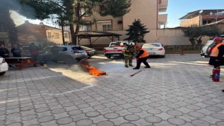 Kaymakamlık binasında yangın ve tahliye tatbikatı gerçekleştirildi
