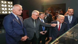 Kayseri Büyükşehirden Anadolu Selçukluları Sergisine 27 eser ile destek