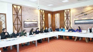 Kayseri Kent Konseyinden Erciyesin zirvesinde ‘gastronomi toplantısı