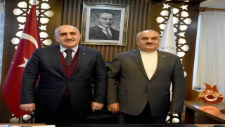 Kent Konseyinden Aziziye Belediye Başkanı Akpunara nezaket ziyareti