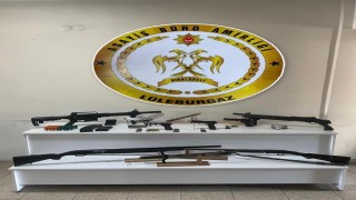 Kırklareli’nde Silah Paylaşan 12 Şüpheliye Operasyon Yapıldı