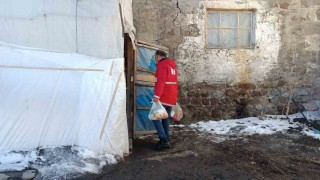 Kızılay Ağrı Şubesi, ihtiyaç sahiplerine umut olmaya devam ediyor